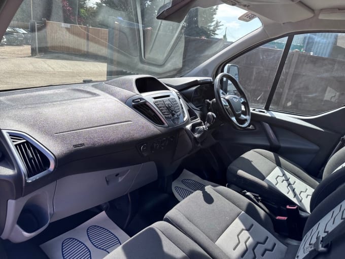 2025 Ford Transit Custom