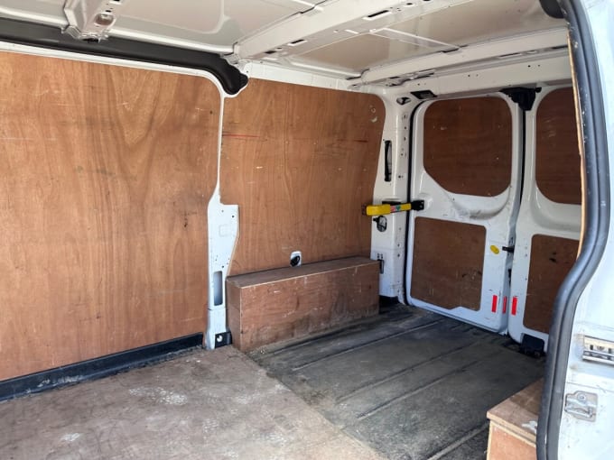 2025 Ford Transit Custom