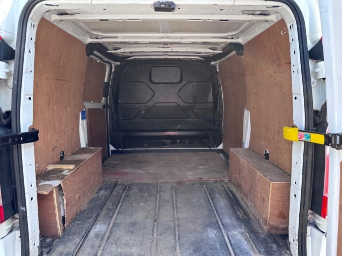 2025 Ford Transit Custom