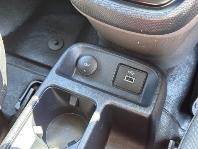2025 Ford Transit Connect