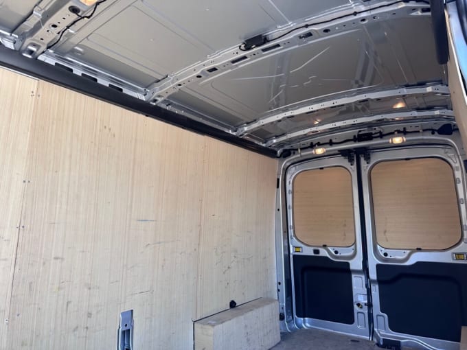 2025 Ford Transit