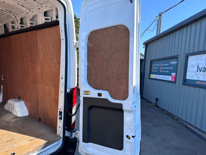2025 Ford Transit