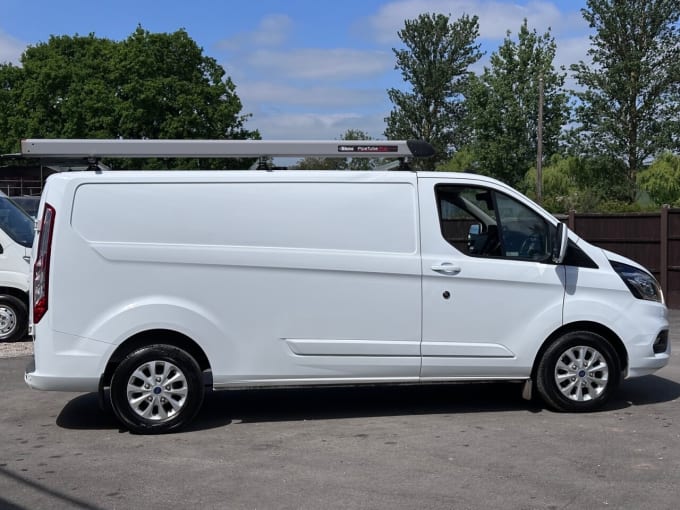 2025 Ford Transit Custom