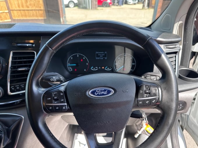2025 Ford Transit Custom
