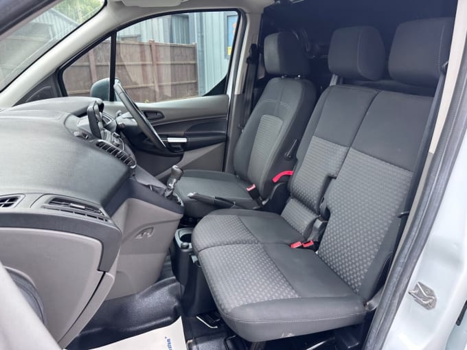 2025 Ford Transit Connect