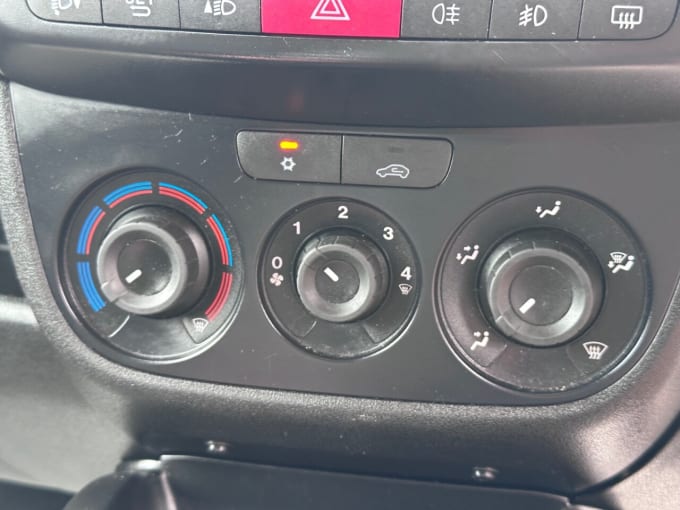 2025 Fiat Doblo