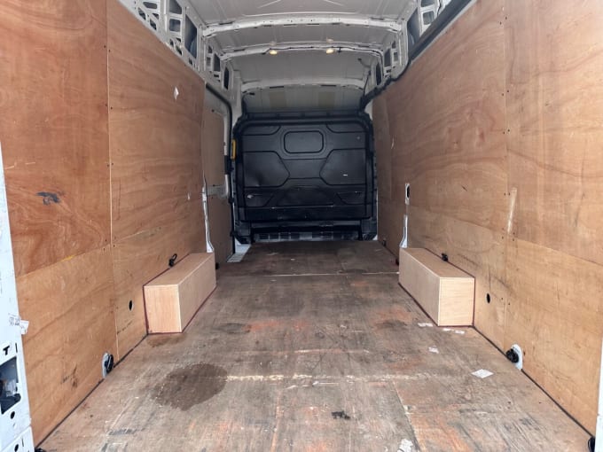 2025 Ford Transit