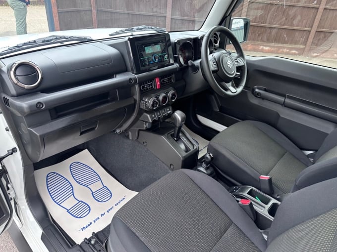 2025 Suzuki Jimny