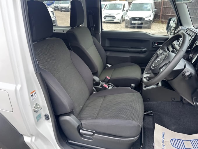 2025 Suzuki Jimny
