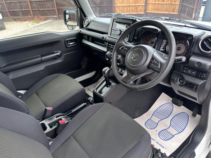 2025 Suzuki Jimny