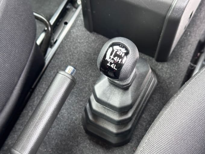 2025 Suzuki Jimny