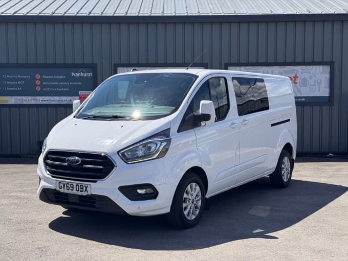 2025 Ford Transit Custom