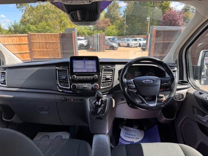 2025 Ford Transit Custom