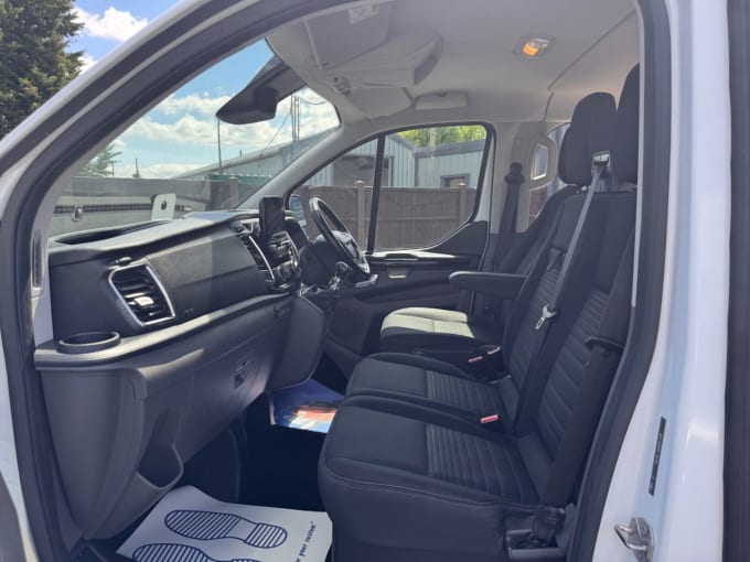 2025 Ford Transit Custom
