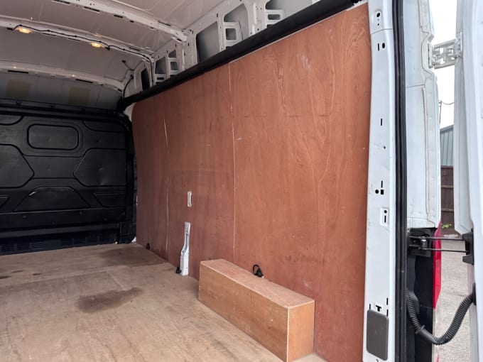 2025 Ford Transit