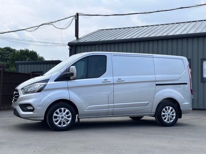 2025 Ford Transit Custom