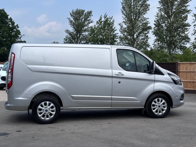 2025 Ford Transit Custom