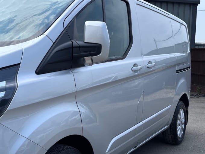 2025 Ford Transit Custom