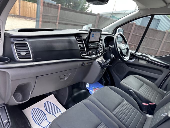 2025 Ford Transit Custom