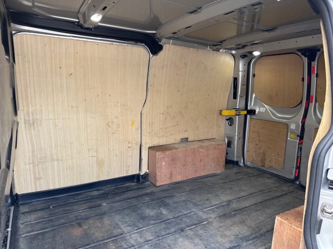 2025 Ford Transit Custom