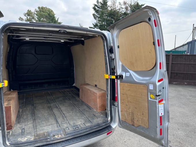 2025 Ford Transit Custom