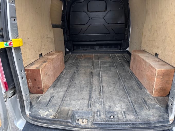 2025 Ford Transit Custom