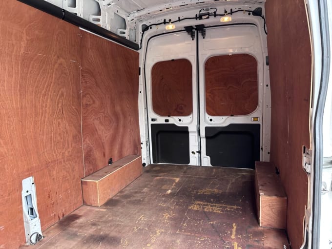 2025 Ford Transit
