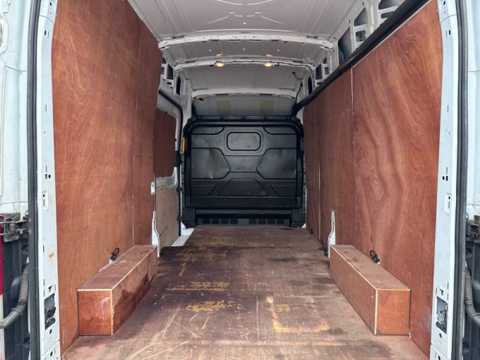 2025 Ford Transit