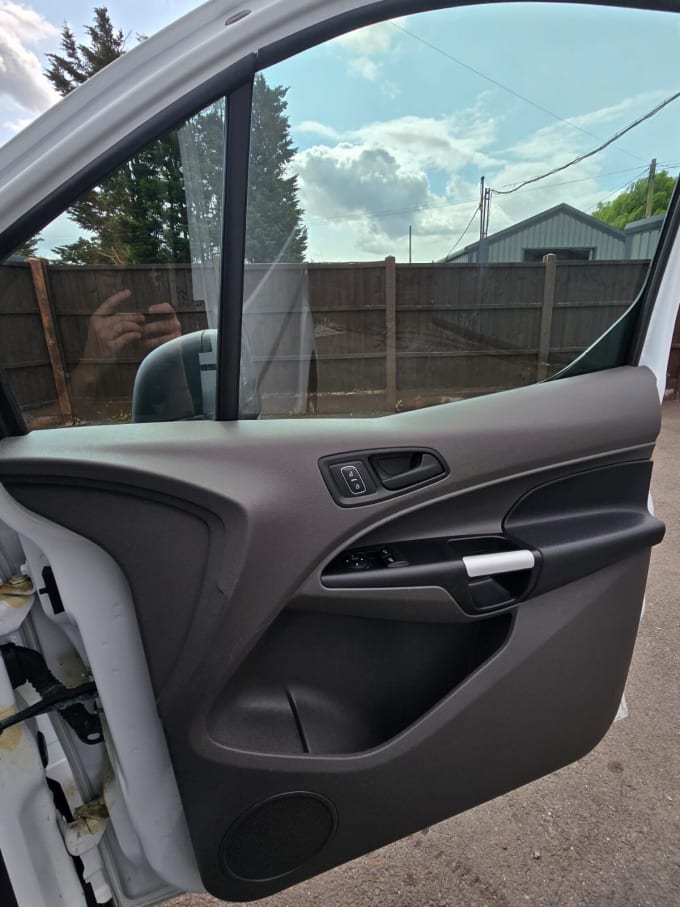 2025 Ford Transit Connect