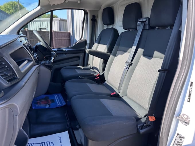 2025 Ford Transit Custom