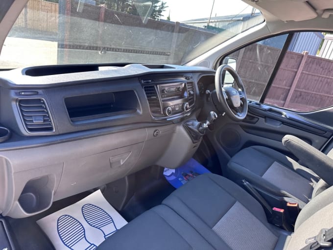 2025 Ford Transit Custom