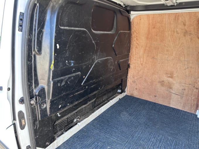 2025 Ford Transit Custom