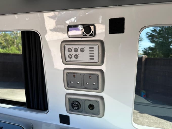 2025 Volkswagen Transporter