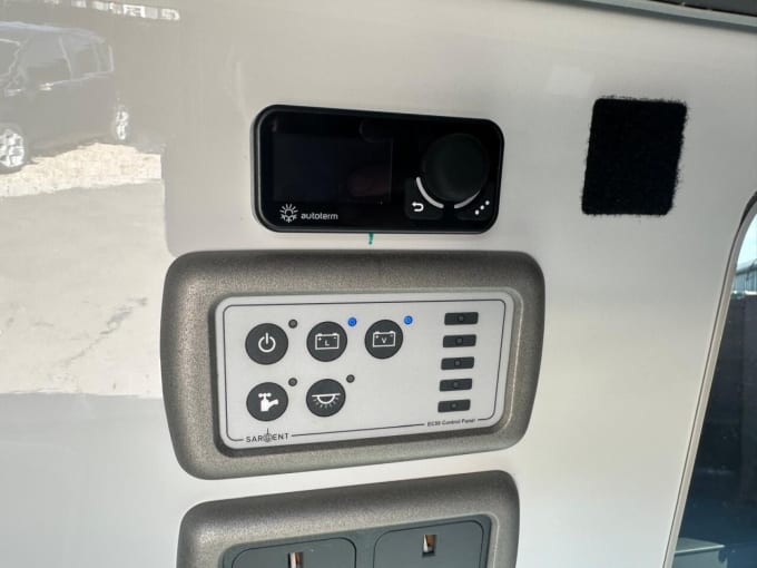 2025 Volkswagen Transporter