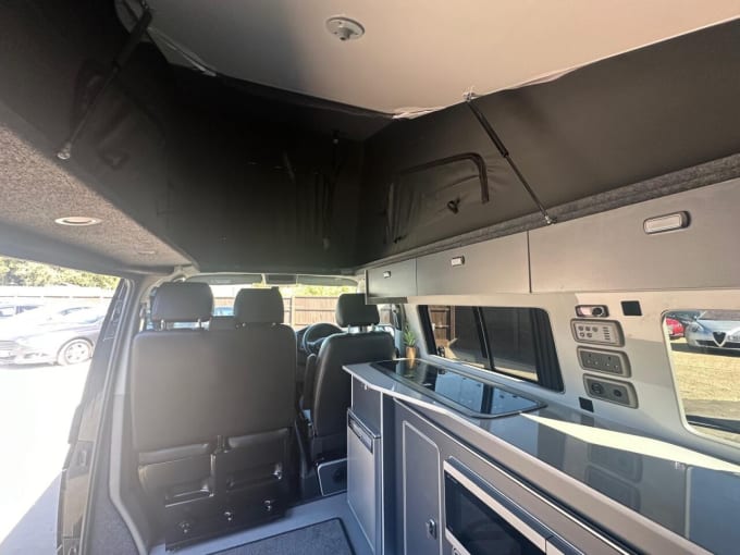 2025 Volkswagen Transporter