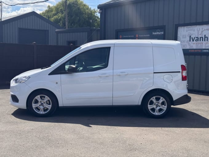 2025 Ford Transit Courier