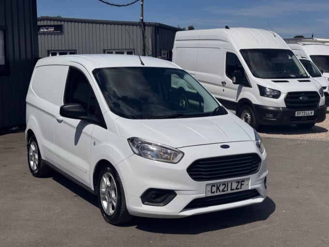 2025 Ford Transit Courier