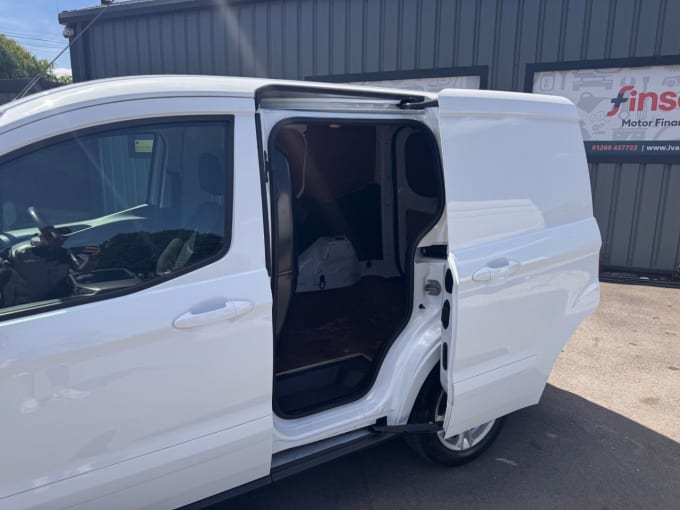 2025 Ford Transit Courier