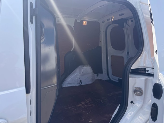 2025 Ford Transit Courier
