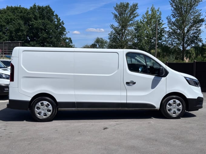2025 Renault Trafic
