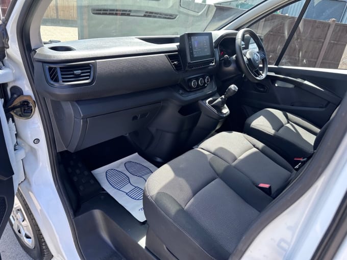 2025 Renault Trafic