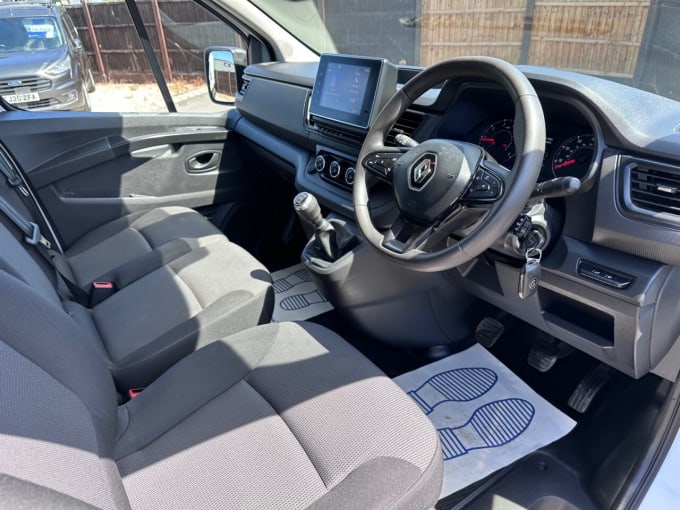 2025 Renault Trafic