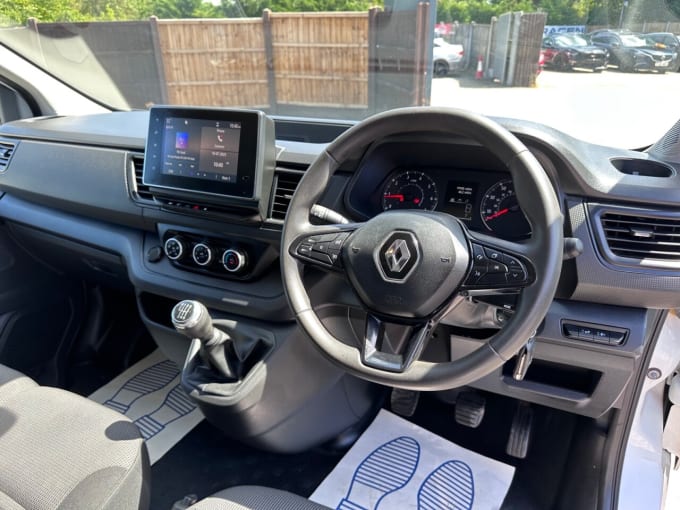 2025 Renault Trafic