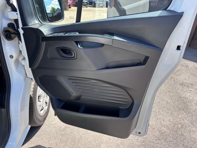 2025 Renault Trafic