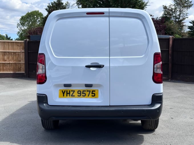 2025 Vauxhall Combo