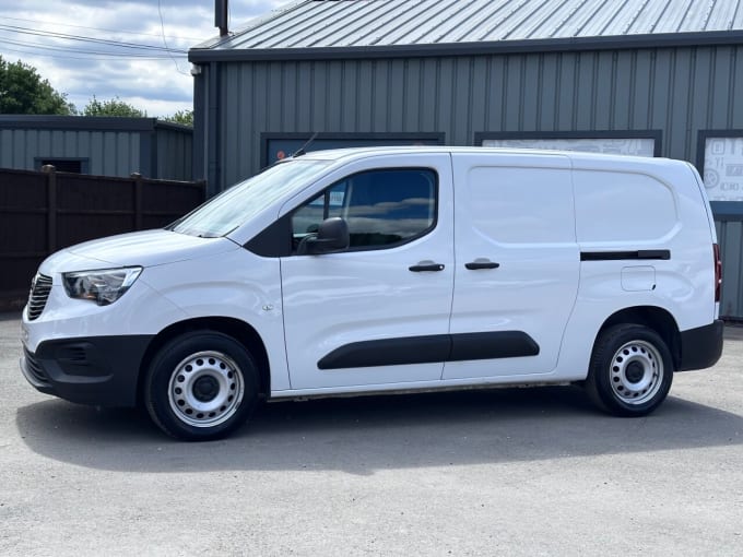 2025 Vauxhall Combo