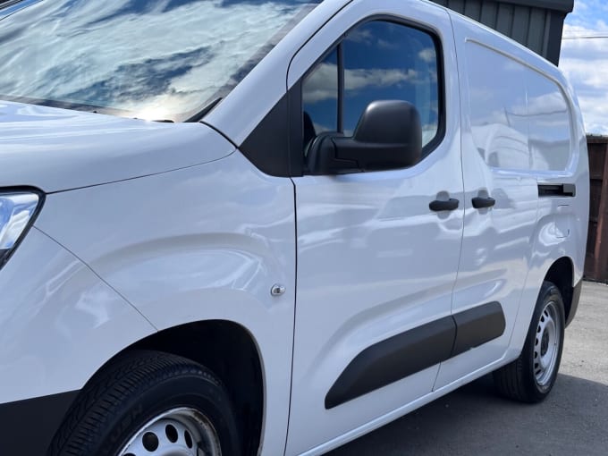 2025 Vauxhall Combo