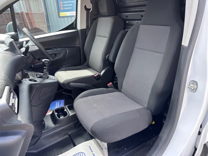 2025 Vauxhall Combo