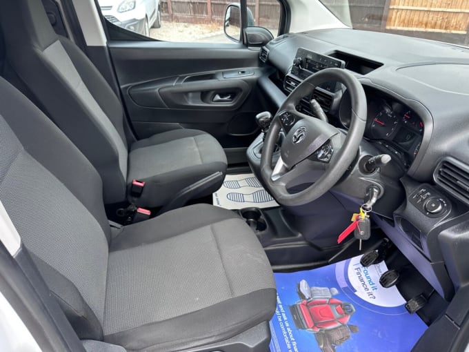 2025 Vauxhall Combo