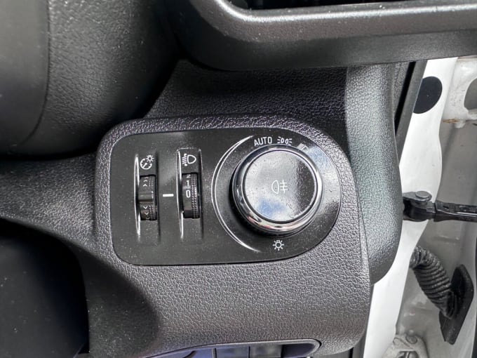 2025 Vauxhall Combo